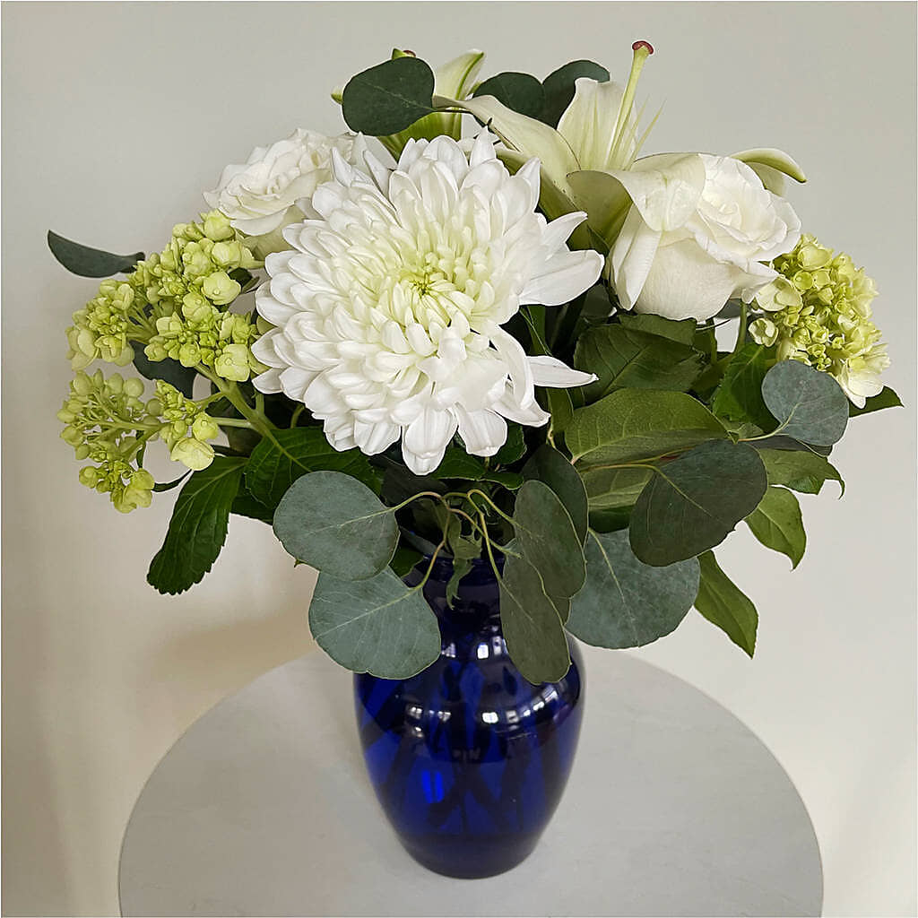 Snowy Dreams Bouquet –  King Soopers, Denver CO
