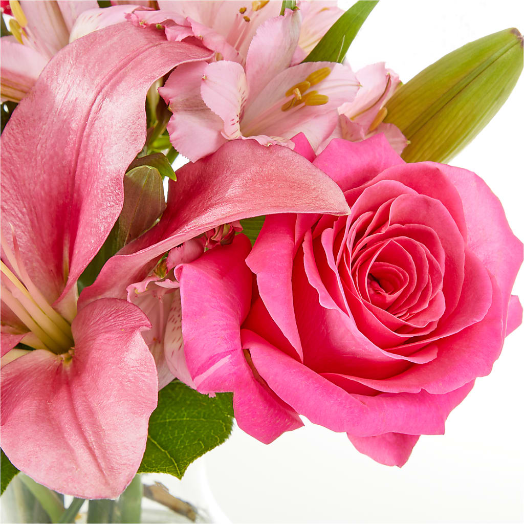 Lots of Love Bouquet –  King Soopers, Denver CO
